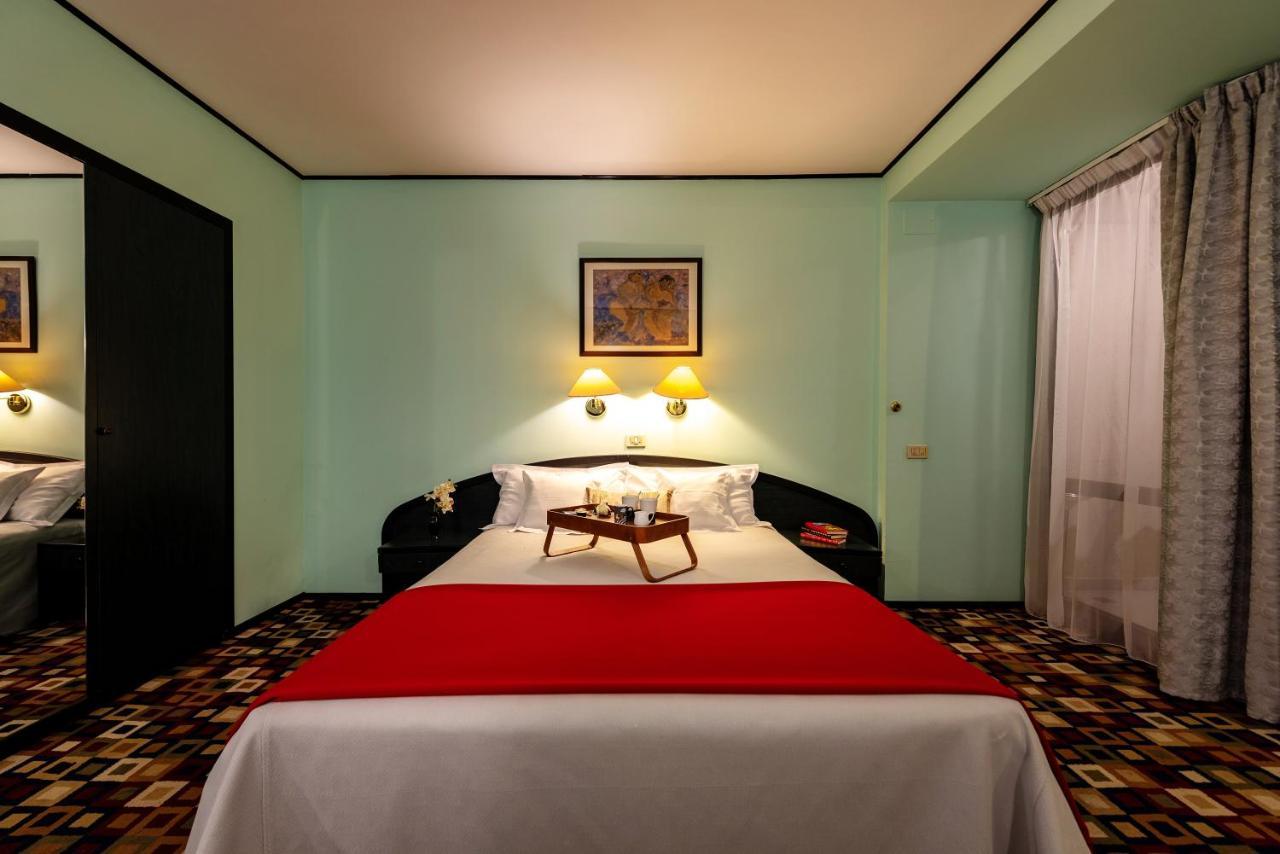Hotel Mara Sinaia Buitenkant foto