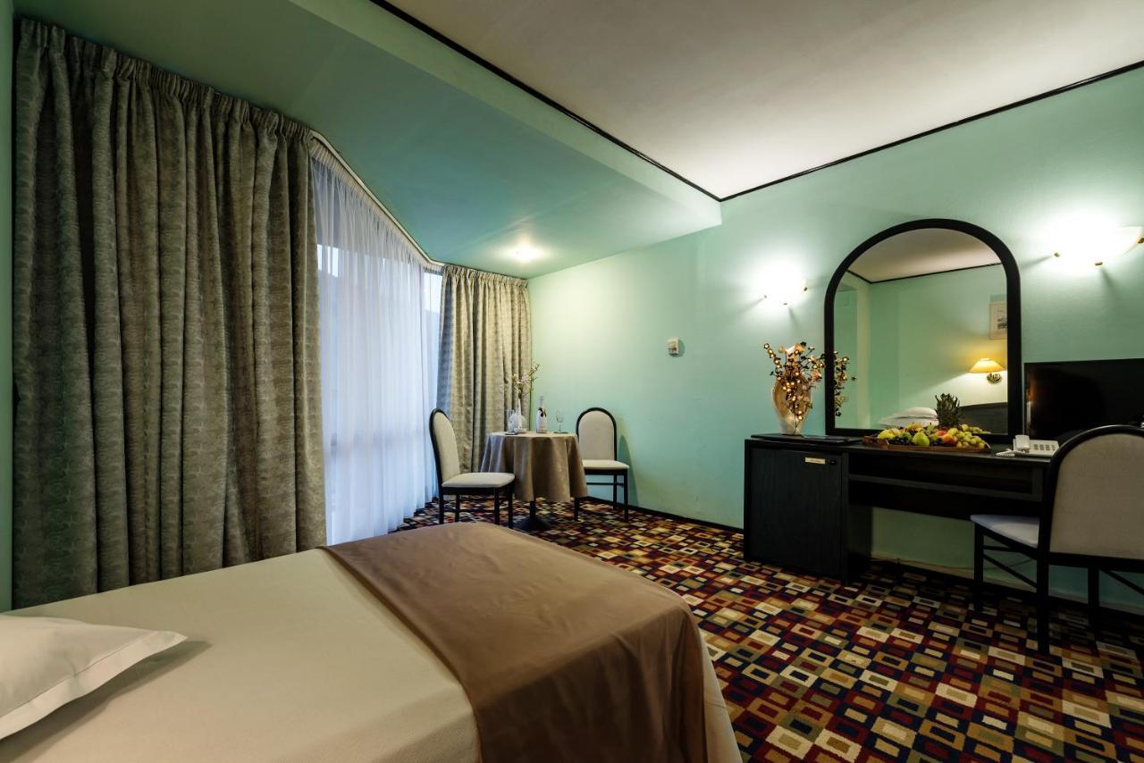 Hotel Mara Sinaia Buitenkant foto