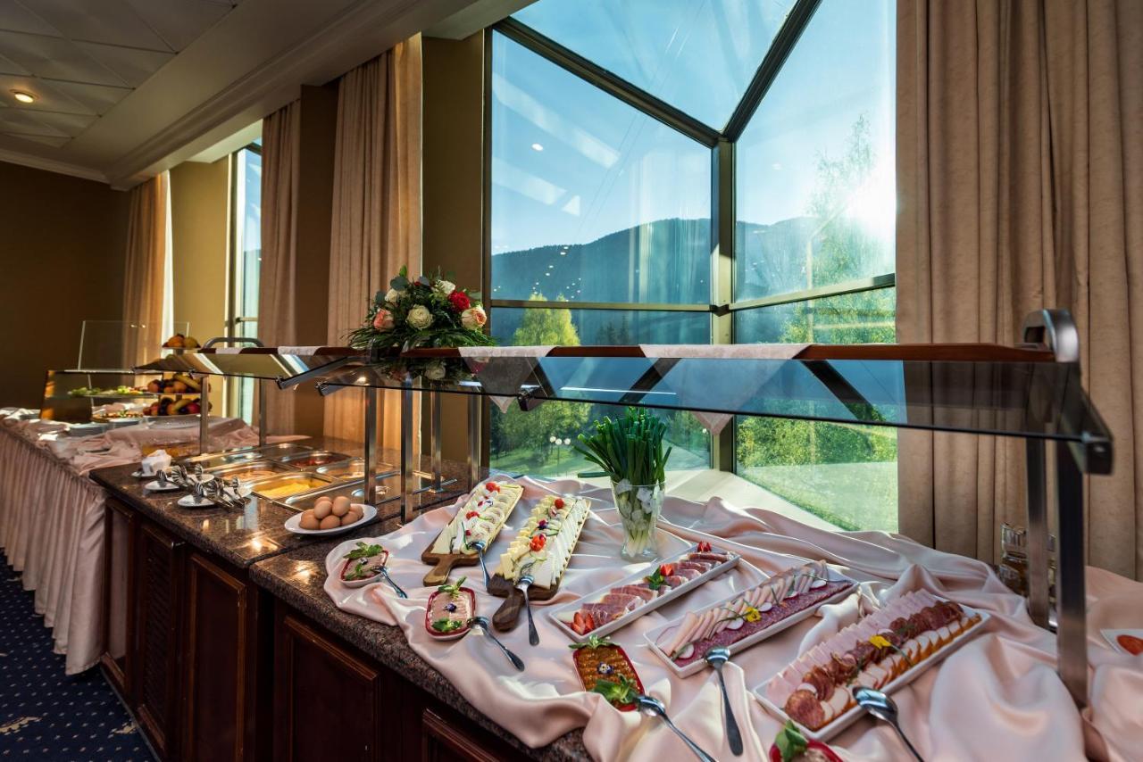 Hotel Mara Sinaia Buitenkant foto