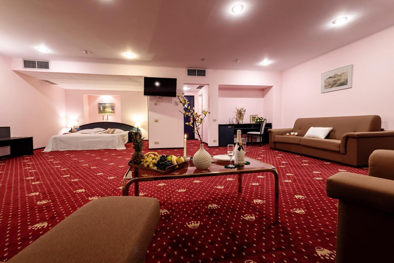 Hotel Mara Sinaia Buitenkant foto